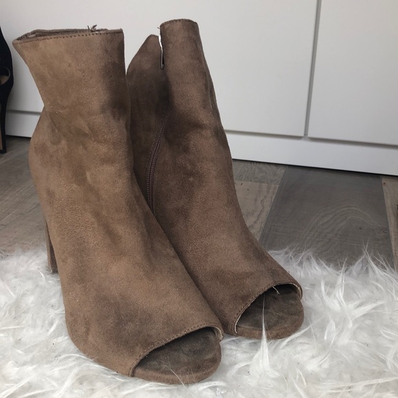 SUEDE PEEP TOE BOOTIES - Picture 3 of 5